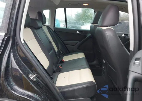 2016 Volkswagen Tiguan Se z USA, uszkodzony, nr VIN WVGAV7AX6GW602771